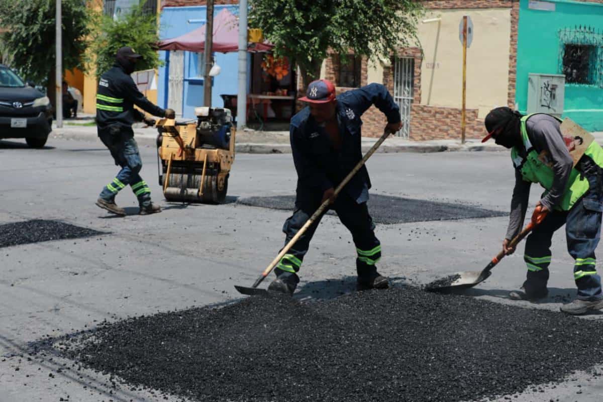 Rehabilitan vialidades por reportes