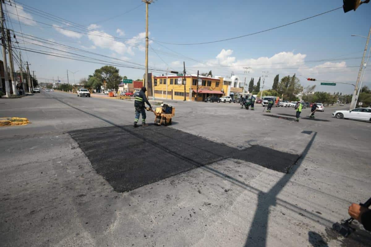 Rehabilitan vialidades por reportes