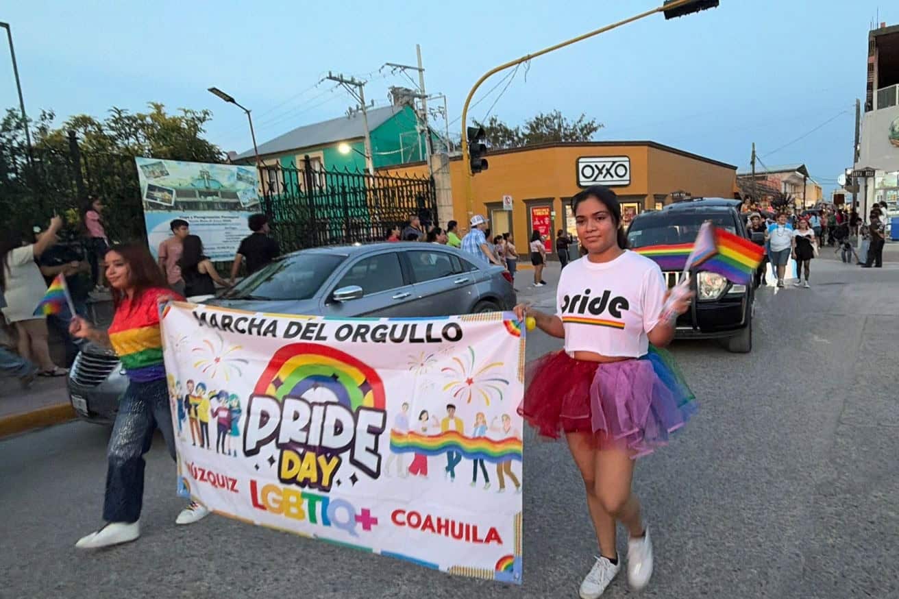 Celebran en M&uacute;zquiz sexta Marcha Pride