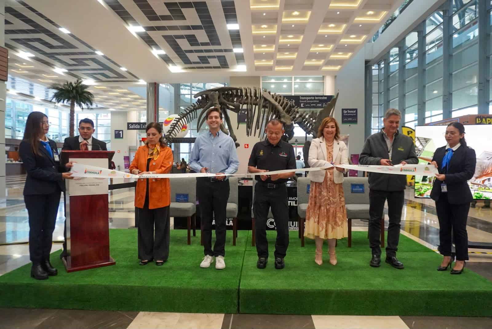 Inauguran exposici&oacute;n Pasajeros del Tiempo en AIFA: Coahuila avanza en turismo