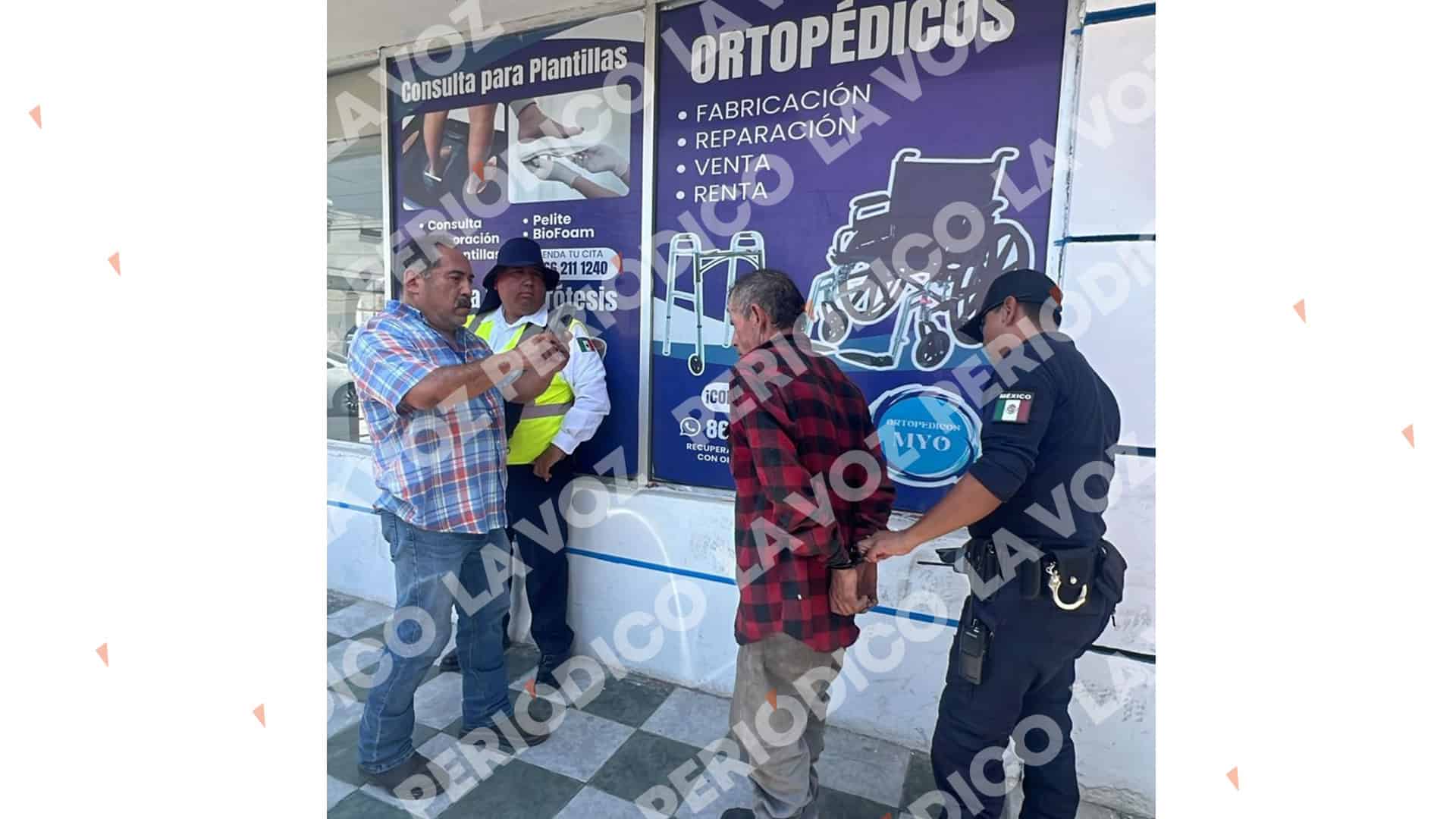 Persigue y atrapa a presunto ladr&oacute;n