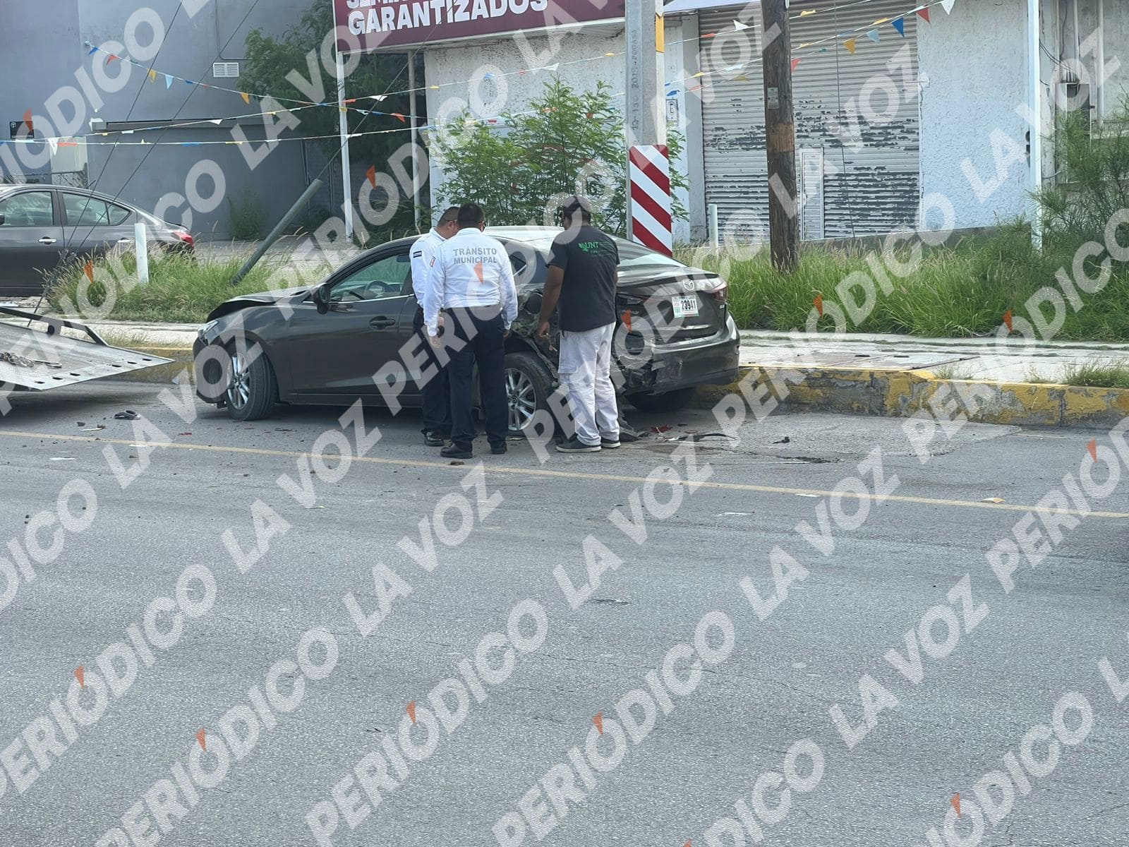 Choque múltiple en Monclova: tres vehículos dañados Choque múltiple en Monclova: tres vehículos dañados