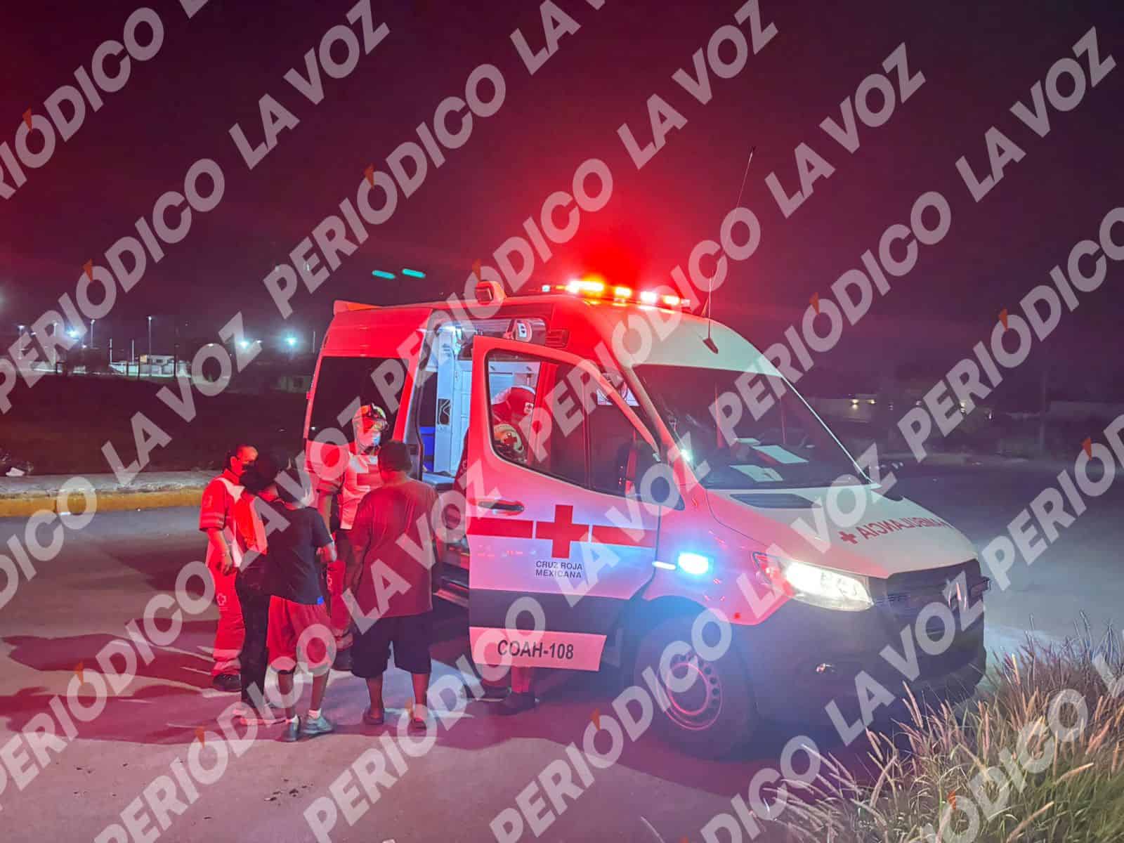 Se le atora dedo en amortiguador