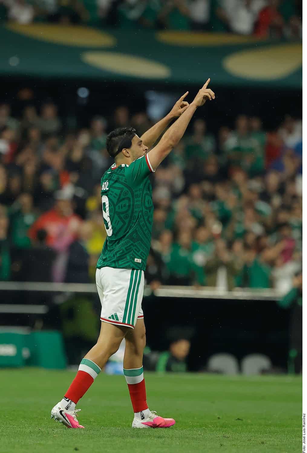 M&eacute;xico derrota a Ecuador: Javier Aguirre asegura pase a eliminaci&oacute;n directa