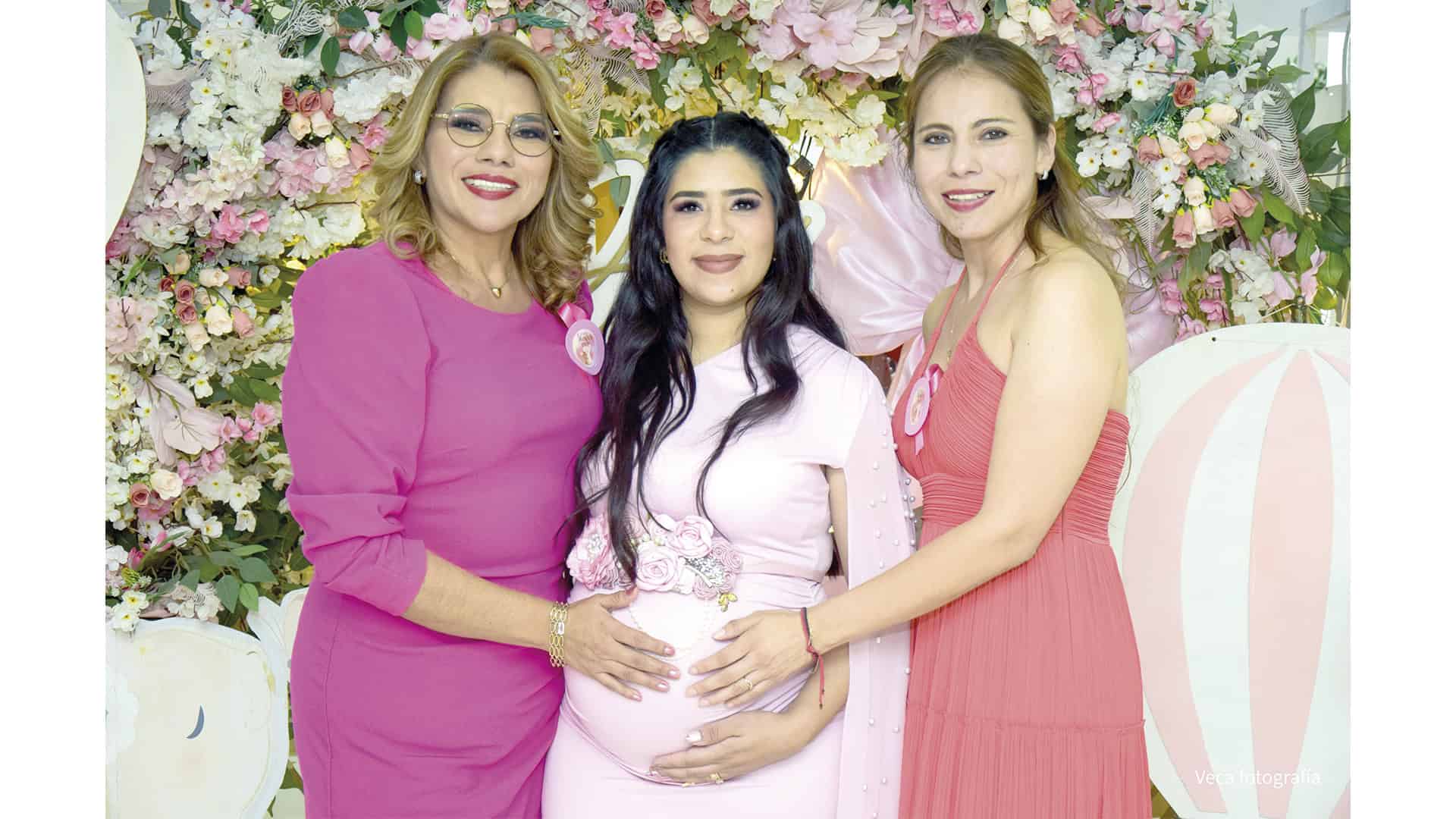 Julieta Villarreal celebra su baby shower en Monclova Julieta Villarreal celebra su baby shower en Monclova