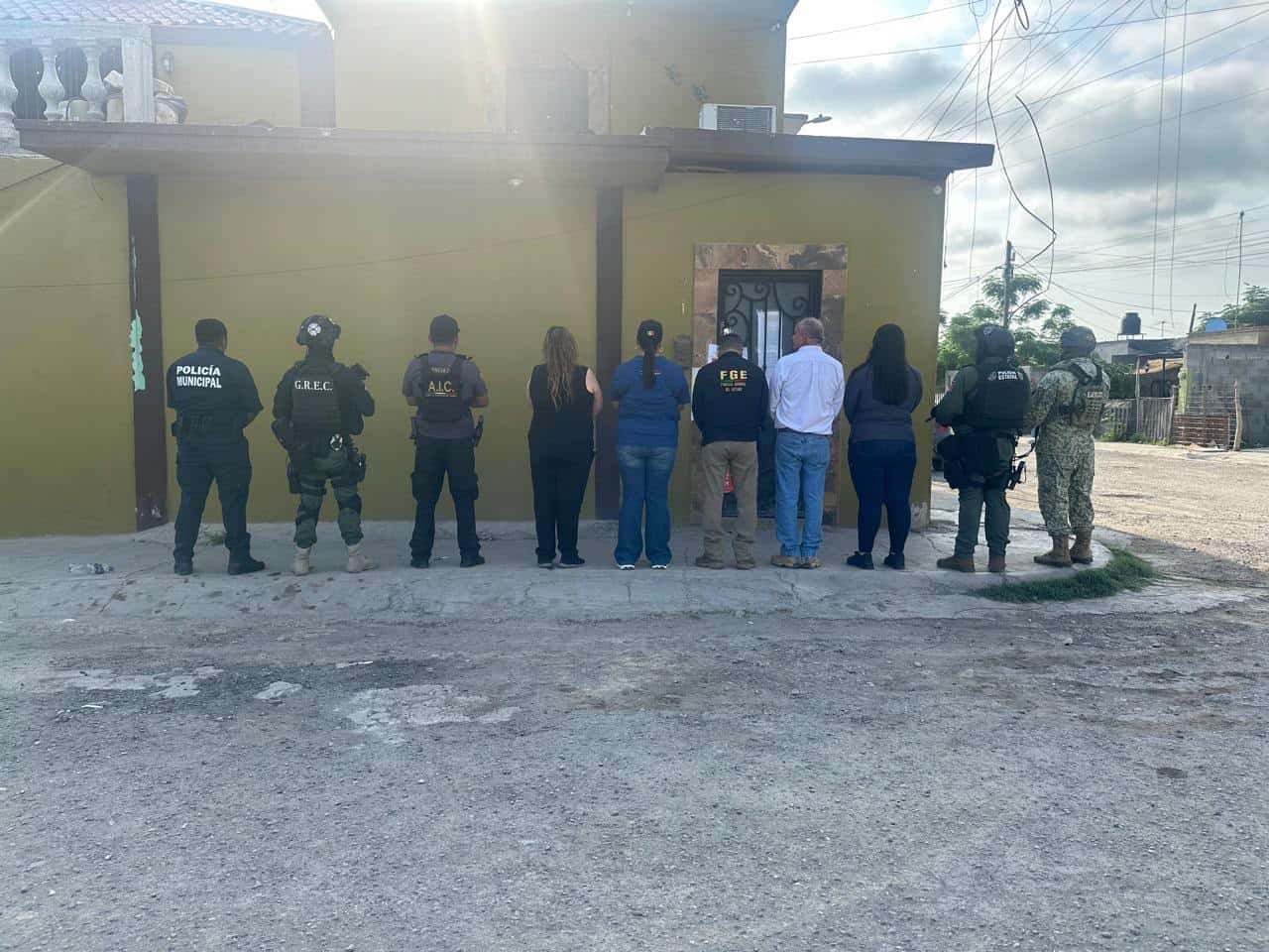 Aseguran 500 gramos de cristal en cateo en M&uacute;zquiz
