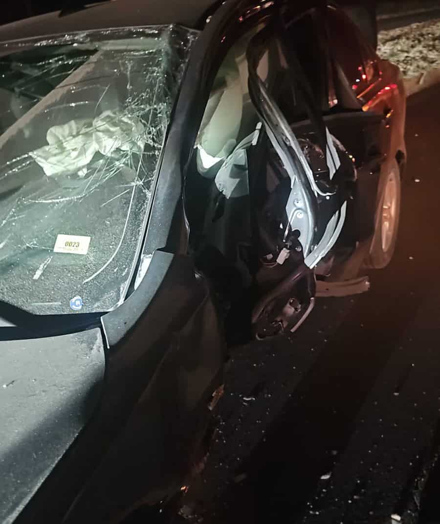 Automovilista de 24 a&ntilde;os sufre accidente en carretera estatal n&uacute;mero 20