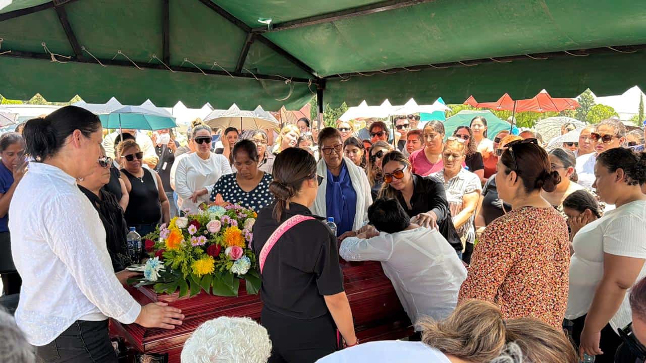 Despedido entre l&aacute;grimas: Fallece Jes&uacute;s Pe&ntilde;a en Ocampo