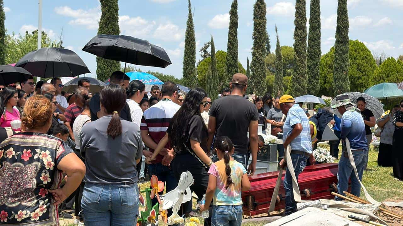 Despedido entre l&aacute;grimas: Fallece Jes&uacute;s Pe&ntilde;a en Ocampo