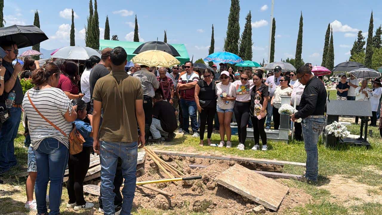 Despedido entre l&aacute;grimas: Fallece Jes&uacute;s Pe&ntilde;a en Ocampo