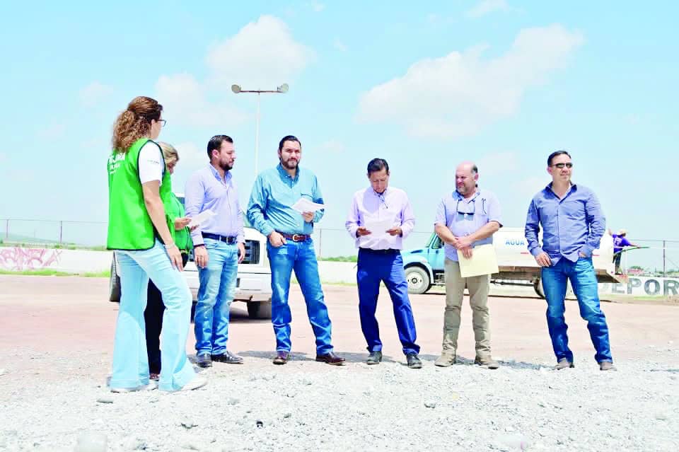 Arrancan y entregan obras en Monclova
