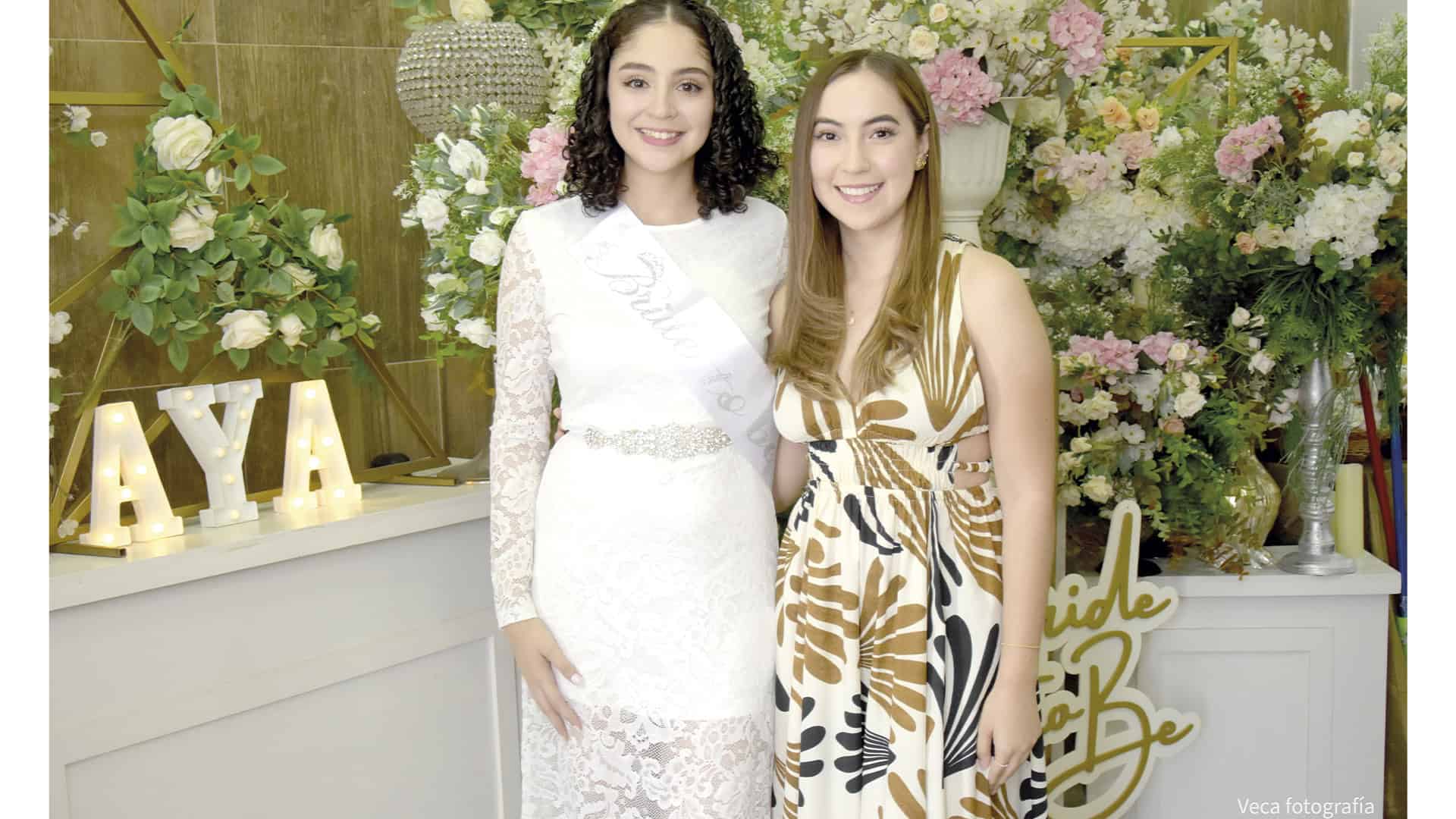 Andrea Mona celebra su despedida de soltera en un emotivo evento