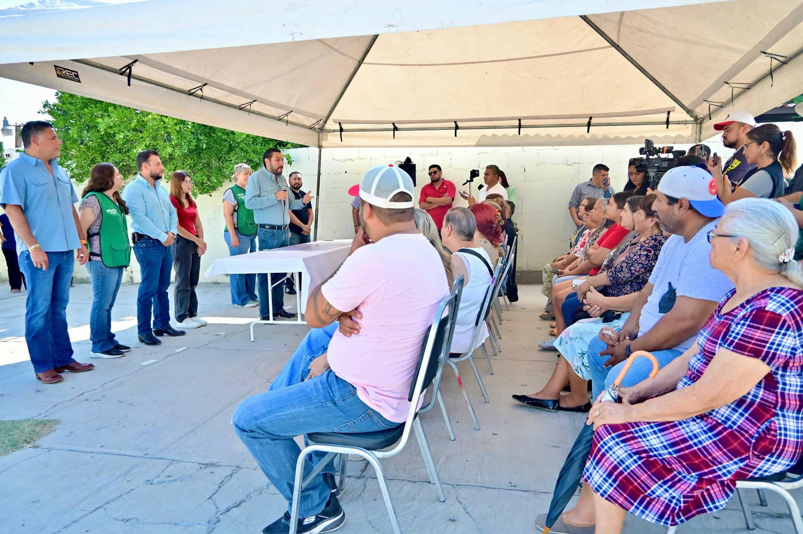 Carlos Villarreal P&eacute;rez promueve comit&eacute;s pro obra en Coahuila