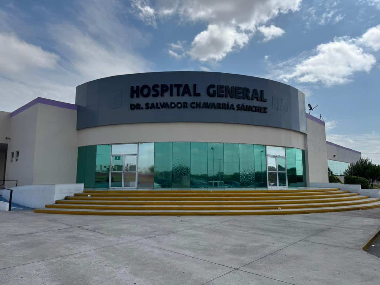 Concluyen con éxito campañas de prótesis de rodilla y cirugía de cataratas en Hospital General