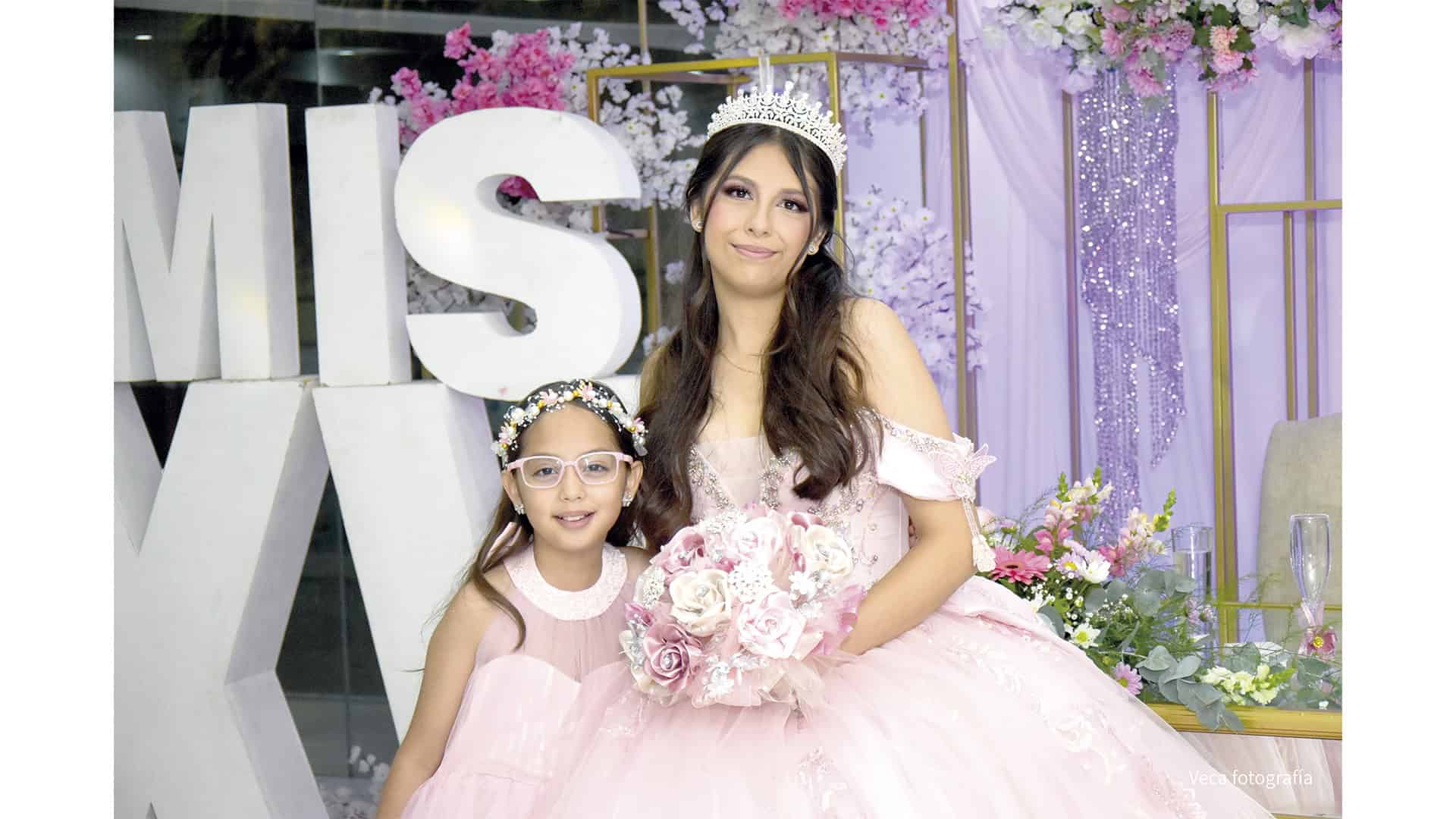 Camila Nathaly celebra sus XV a&ntilde;os con misa en La Mayo