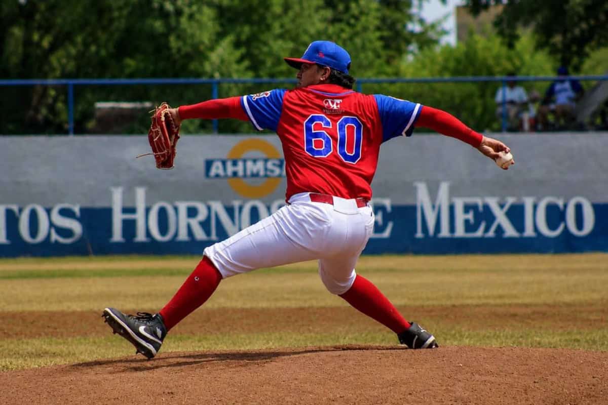 Barreteros revalidan liderato tras doble victoria sobre Halcones
