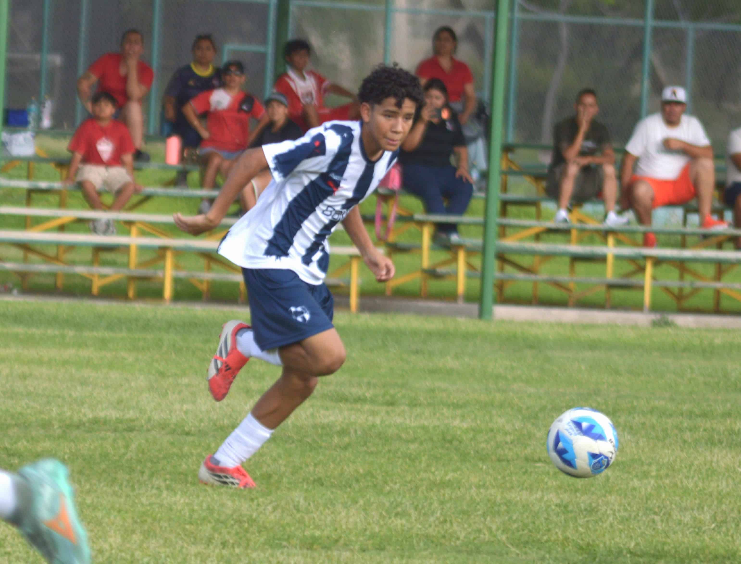 Copa Xochipilli: La lluvia detiene la final entre Cefor y Rayados