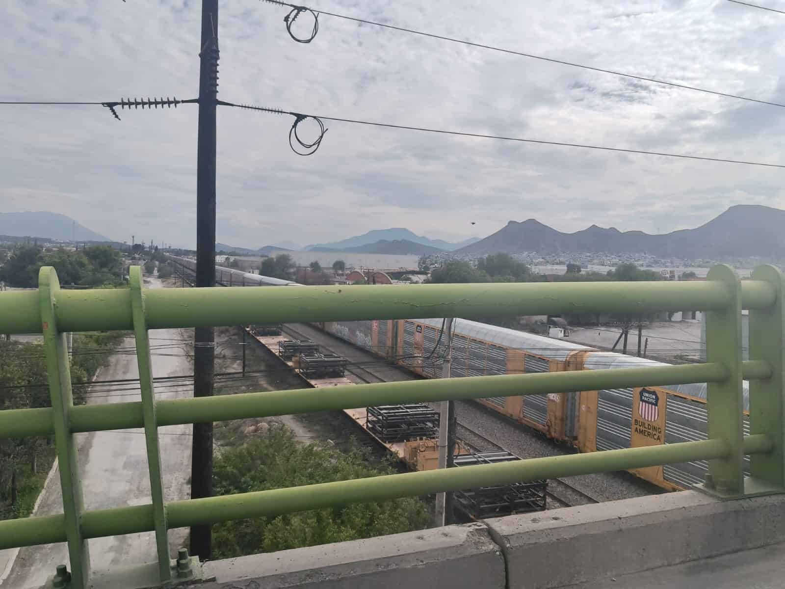 Tren Saltillo-Nuevo Laredo: m&aacute;s de 15 pasos a desnivel en la capital