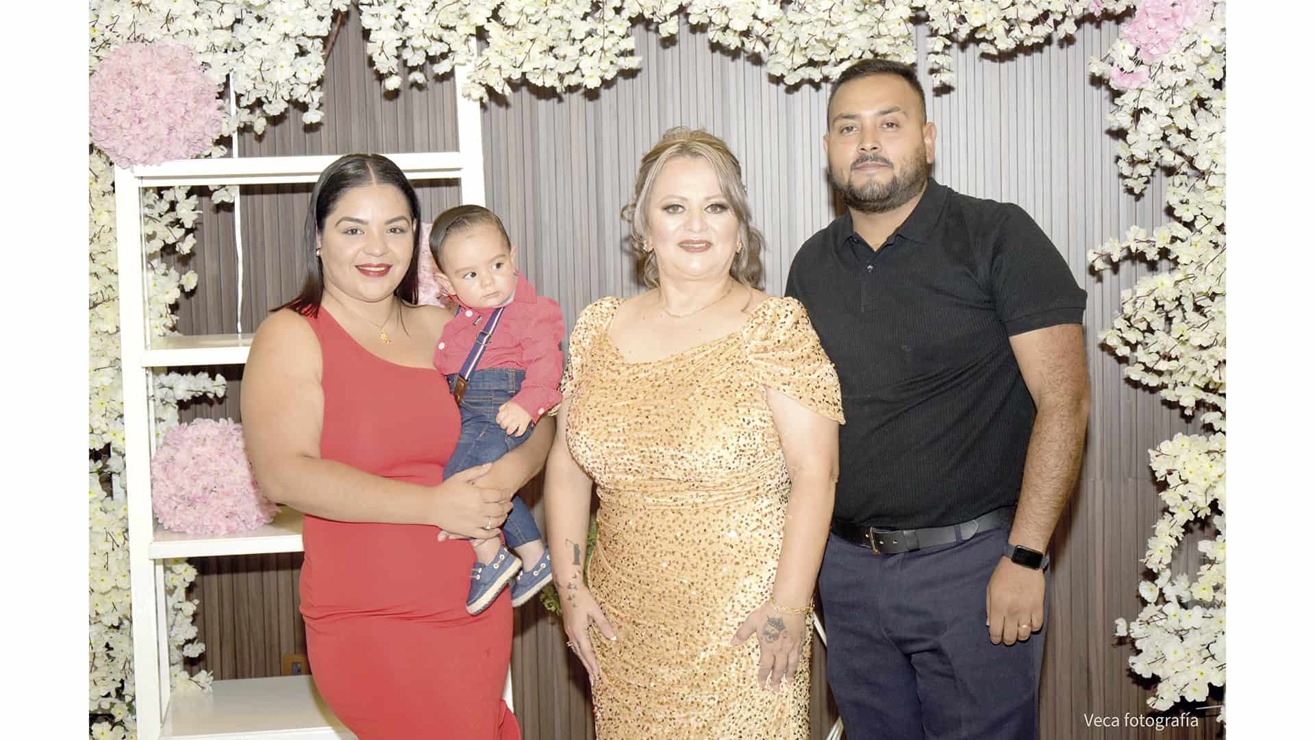 Erika S&aacute;nchez celebra su cumplea&ntilde;os n&uacute;mero 50 con familiares y amigos