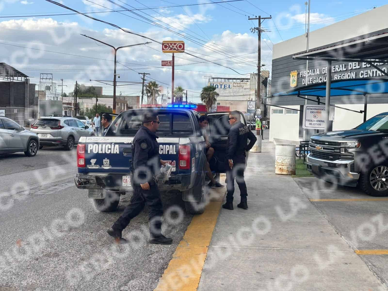 Detienen a hombre por agredir a trabajador de limpieza en Frontera