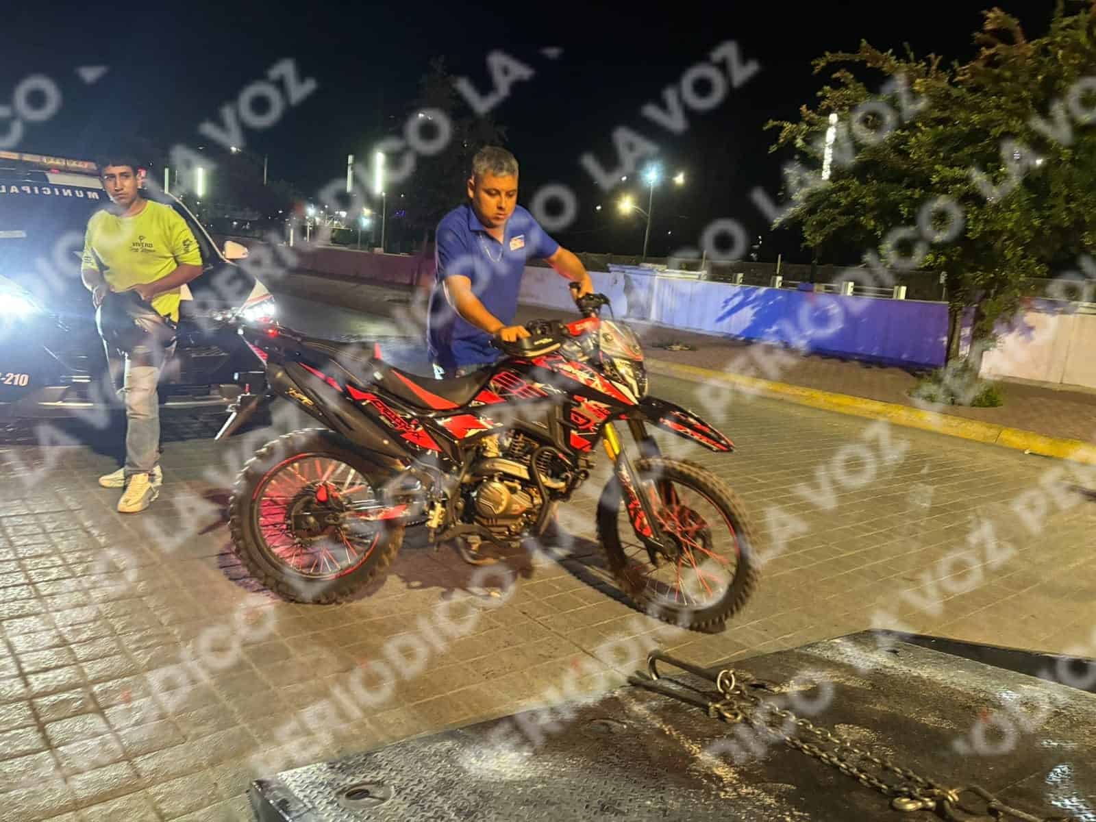 Motociclista Christopher resulta herido en accidente vial en Monclova