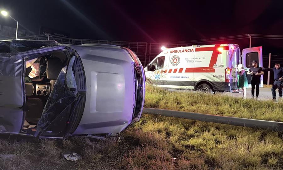 Vuelca en DeAcero y queda lesionado