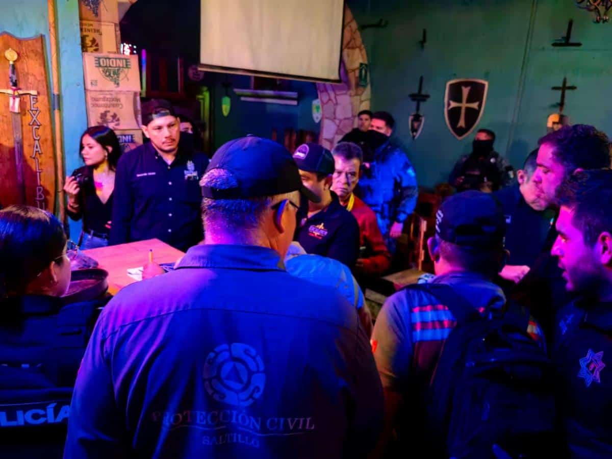 Inspeccionan bares; clausuran Excalibur