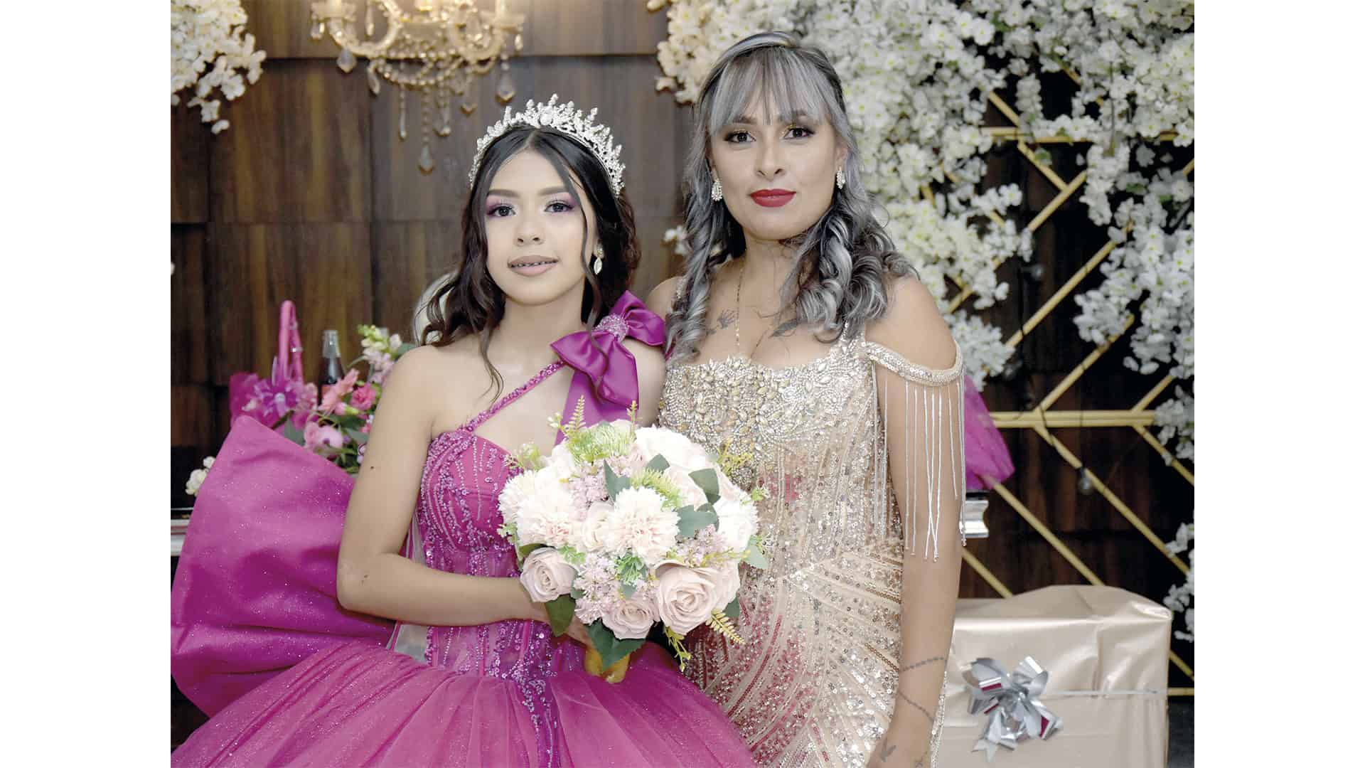 Fanny Rodr&iacute;guez celebra sus XV a&ntilde;os en emotiva reuni&oacute;n familiar