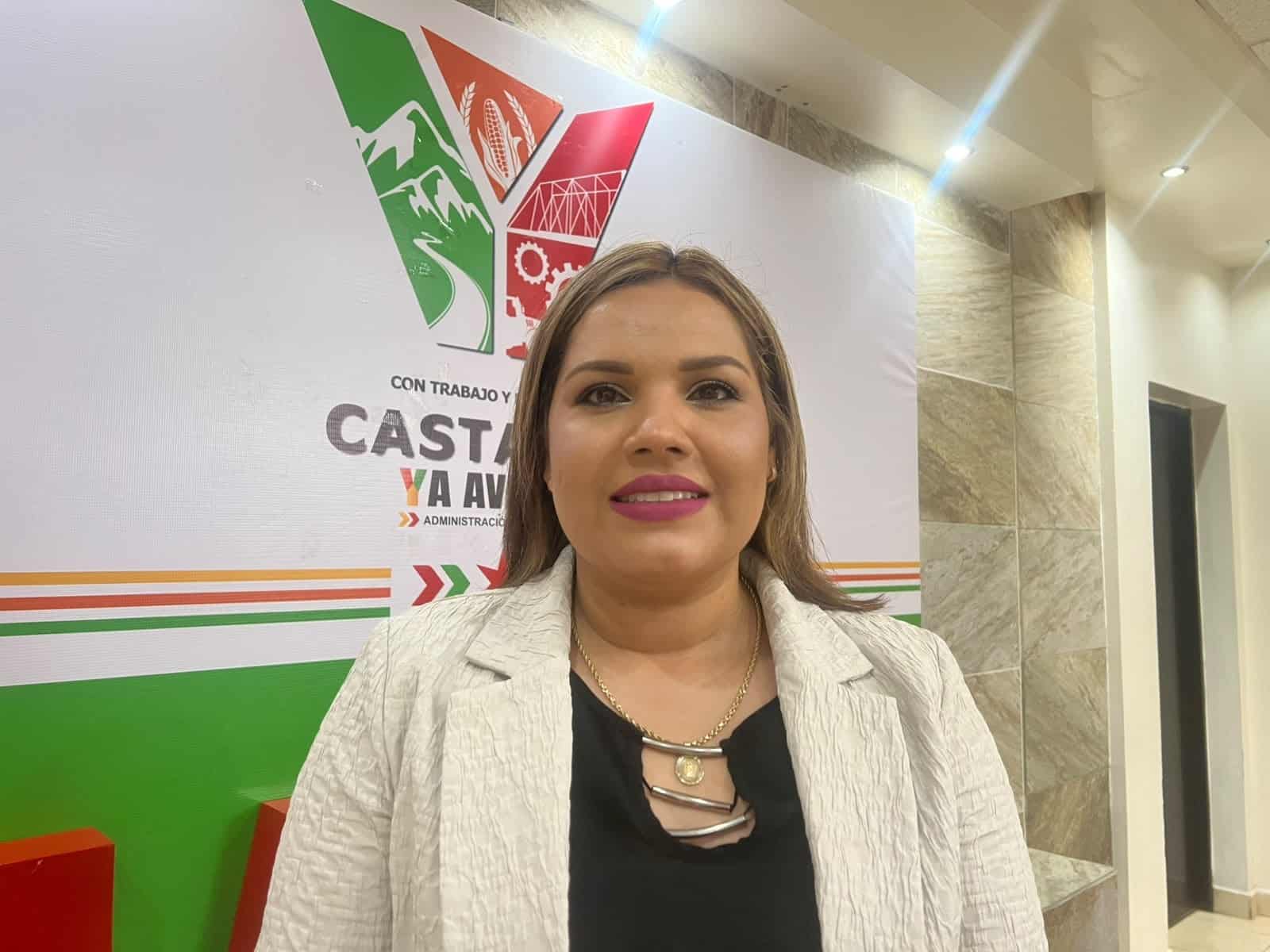 Operativo municipal en Casta&ntilde;os: Yesica Sifuentes atiende a afectados por lluvias