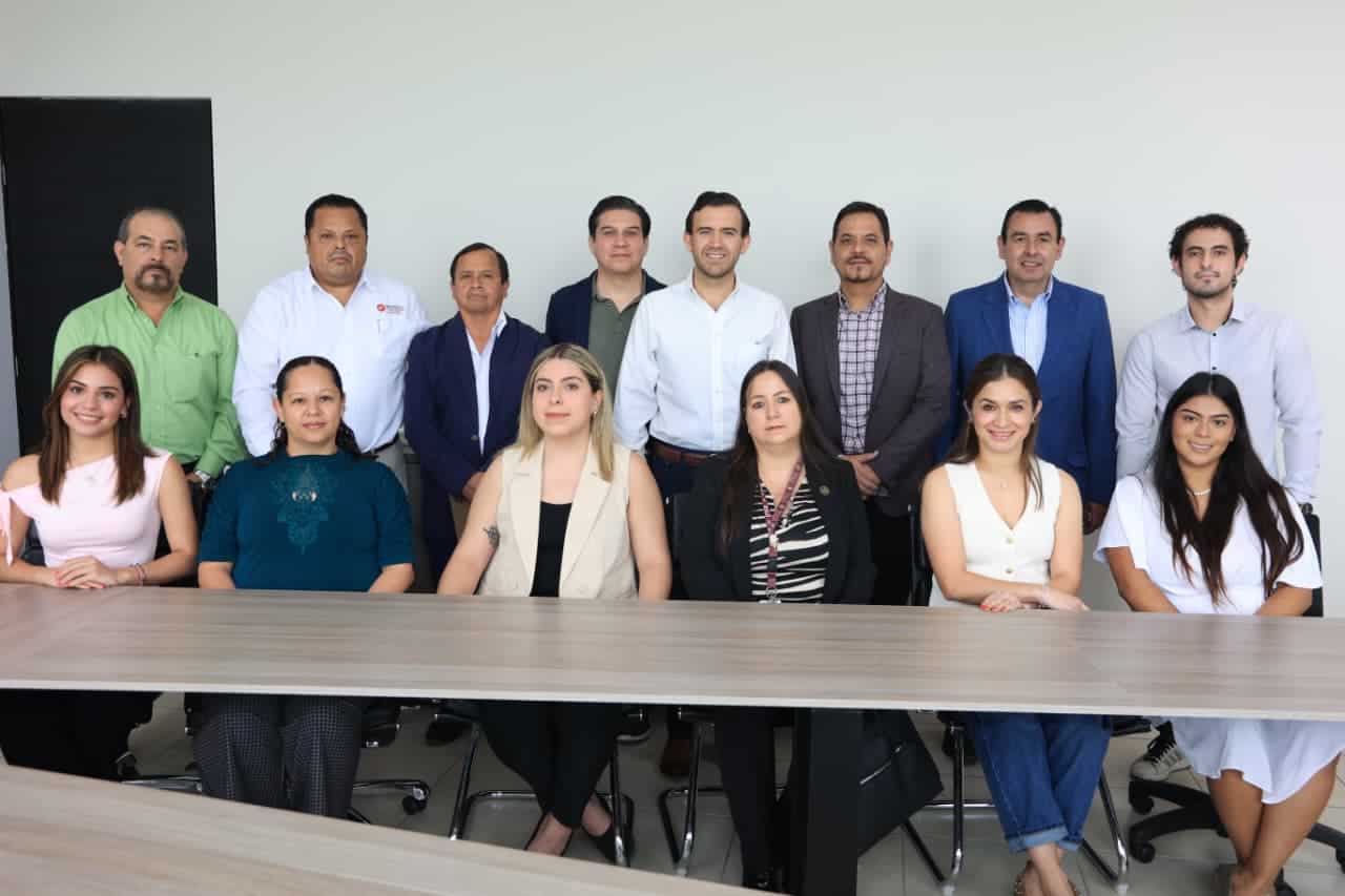 Gabriel Elizondo impulsa el Semillero Legislativo en Coahuila