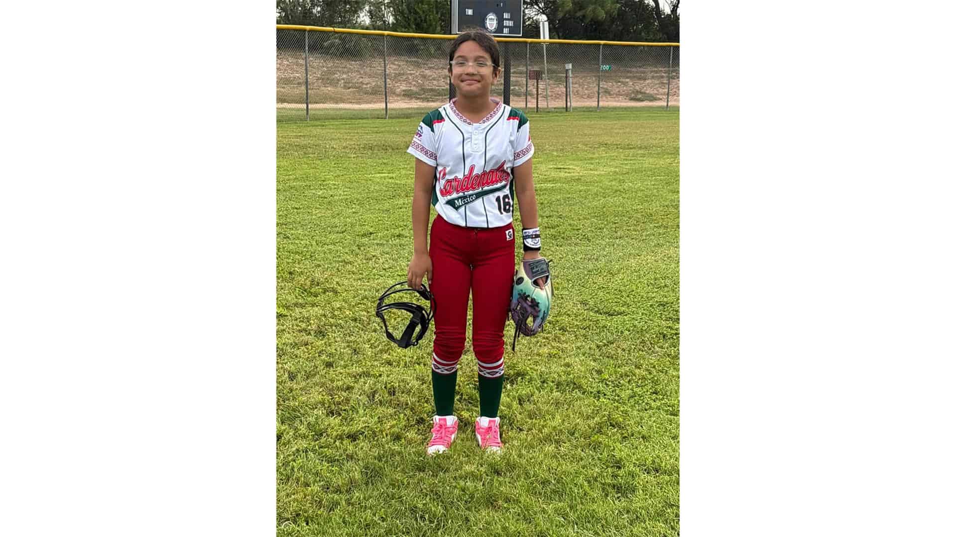 Melisa Villalobos destaca en el PONY World Series de Softbol en McAllen