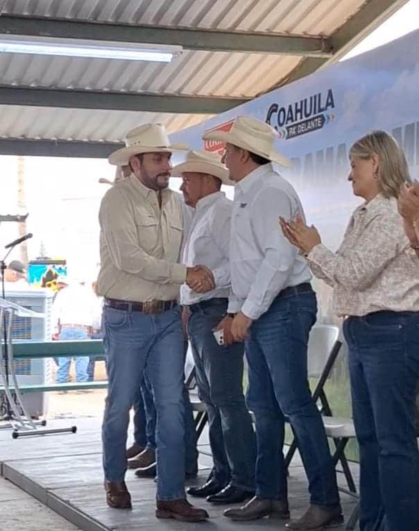 San Buenaventura: Entregan sementales para mejorar la ganader&iacute;a
