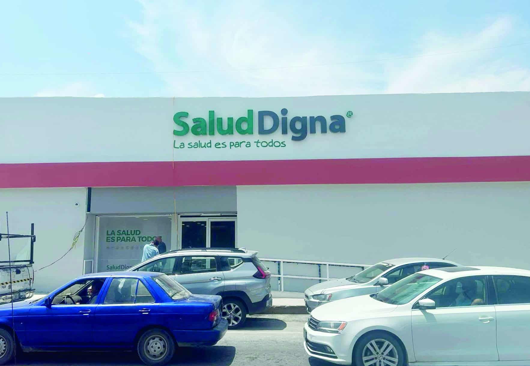 Ordenan a negocio cambiar fachada