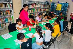 Inician cursos de verano en la Biblioteca Municipal de Nava con actividades ambientales Inician cursos de verano en la Biblioteca Municipal de Nava con actividades ambientales