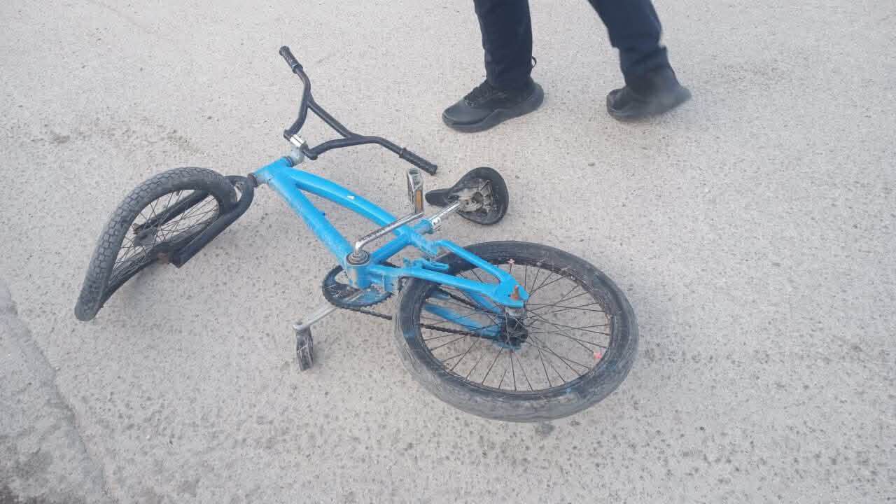 Ni&ntilde;o de 10 a&ntilde;os es atropellado mientras circulaba en bicicleta en Ciudad Acu&ntilde;a
