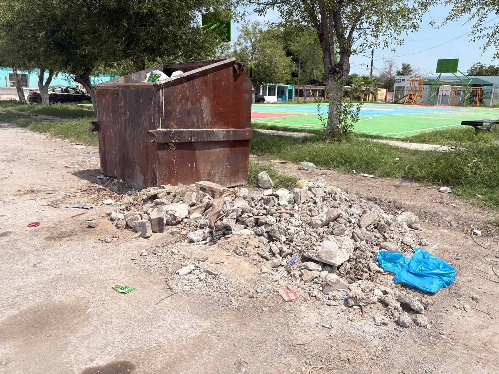 Ra&uacute;l C&aacute;rdenas Leija anuncia programa de retiro de escombro en Frontera