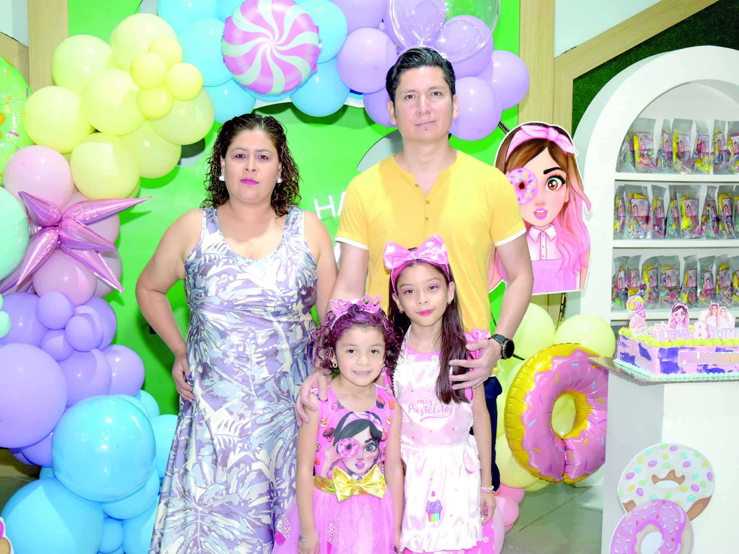 Hermanas Leia y Line celebran sus cumplea&ntilde;os en Monclova