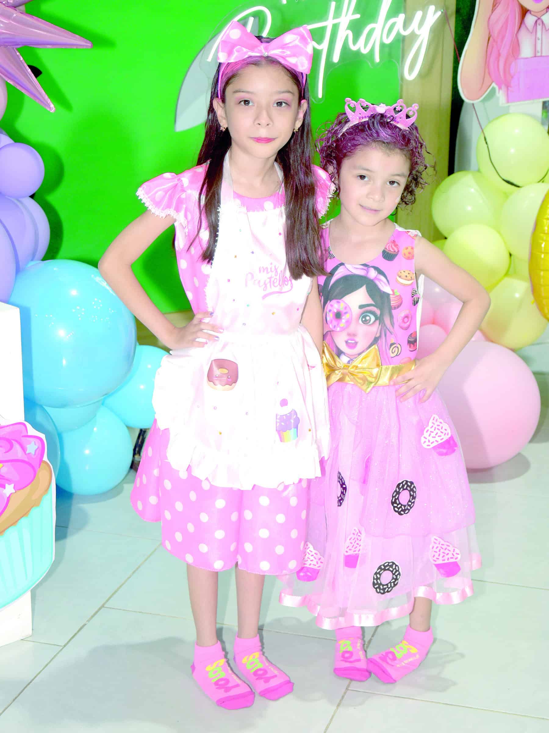 Hermanas Leia y Line celebran sus cumplea&ntilde;os en Monclova