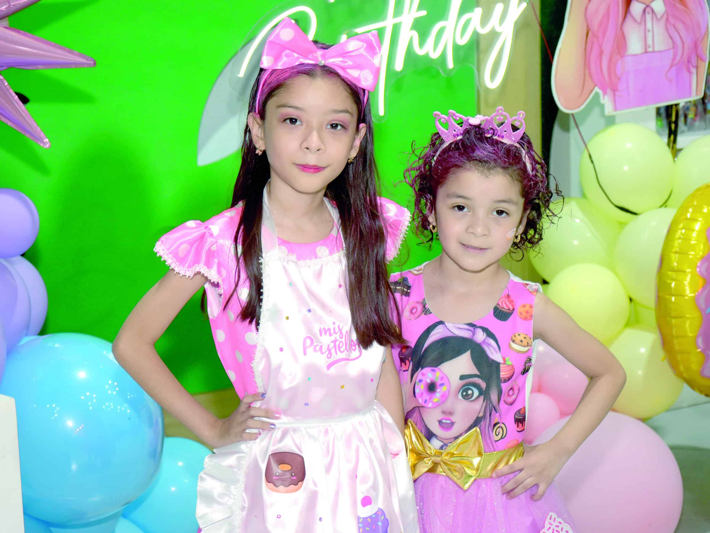 Hermanas Leia y Line celebran sus cumplea&ntilde;os en Monclova