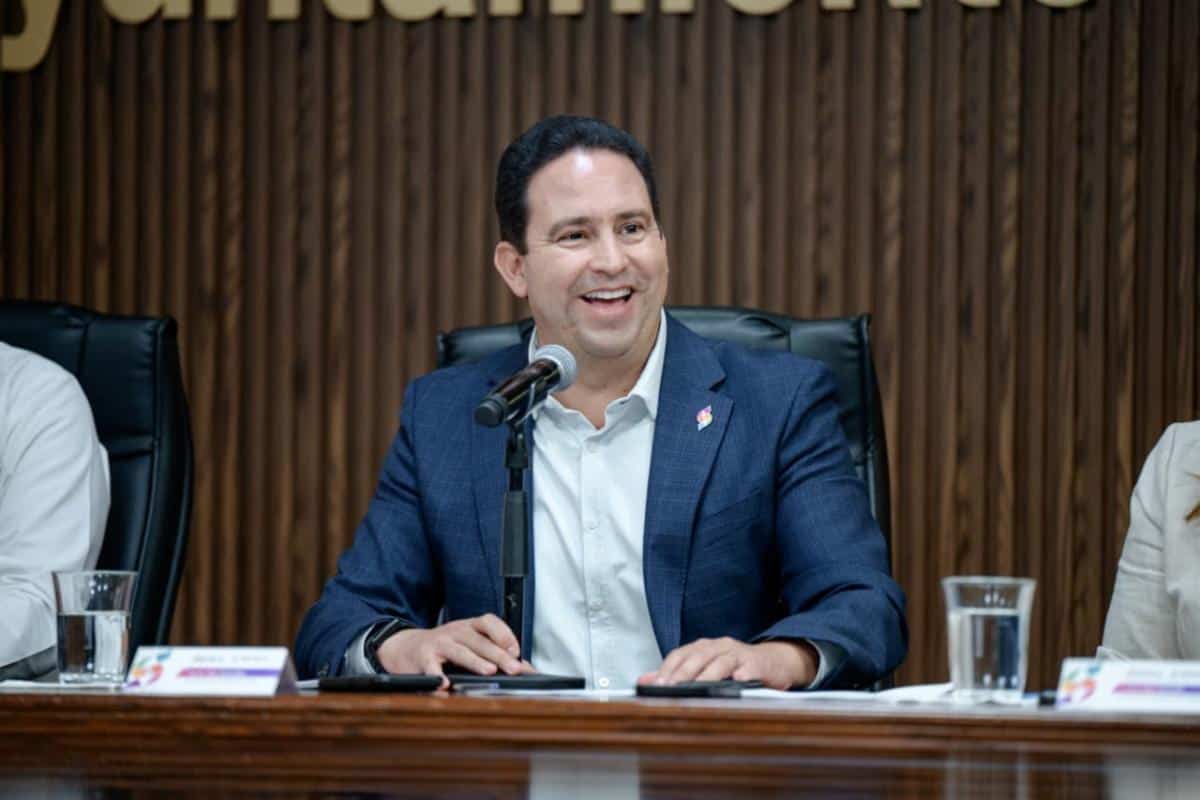 DIF Municipal de Saltillo presenta informe de actividades: Javier Díaz González y Luly López Naranjo