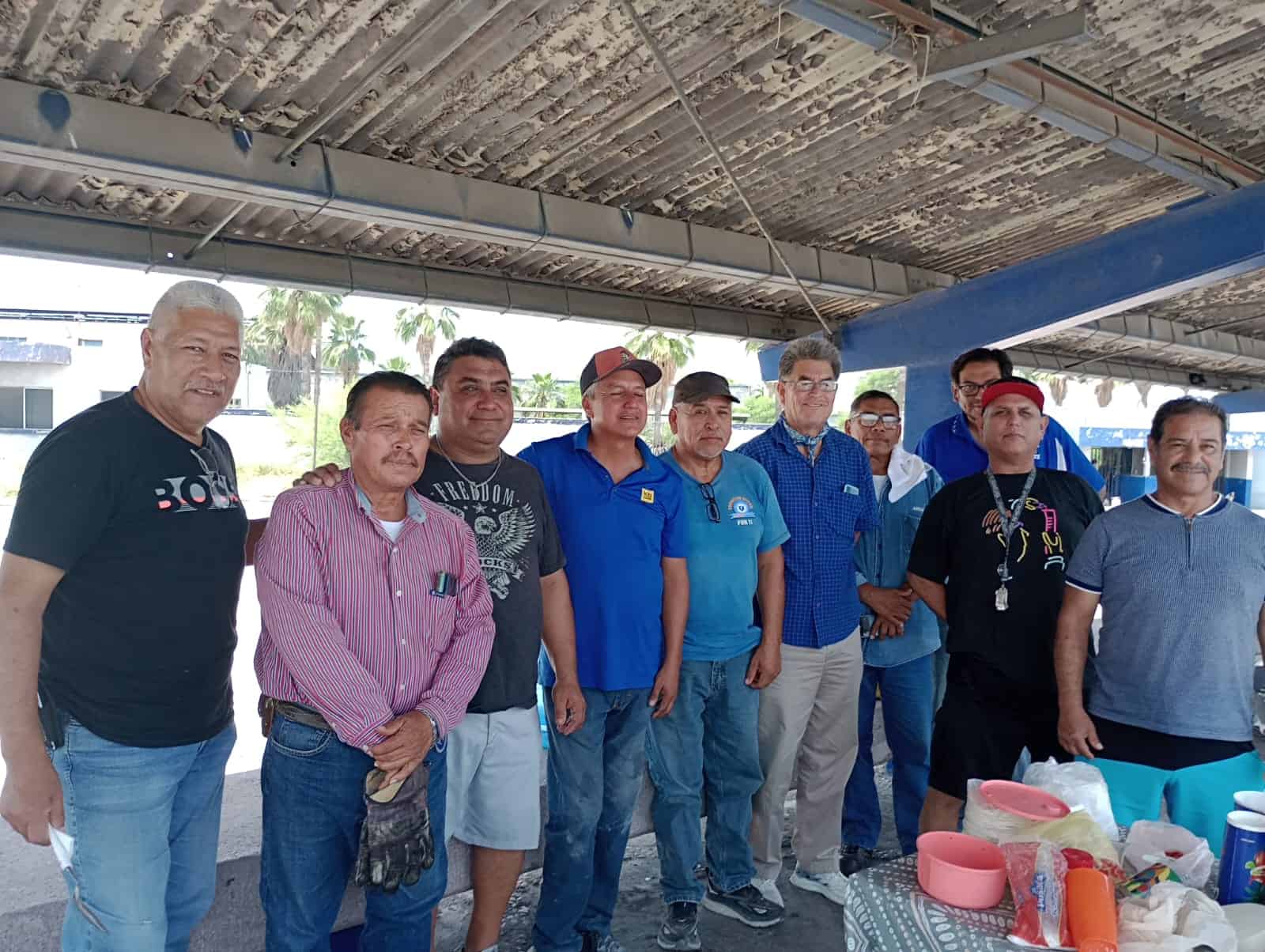 Ervey Valenzuela exhorta a trabajadores de AHMSA a revisar cr&eacute;ditos laborales