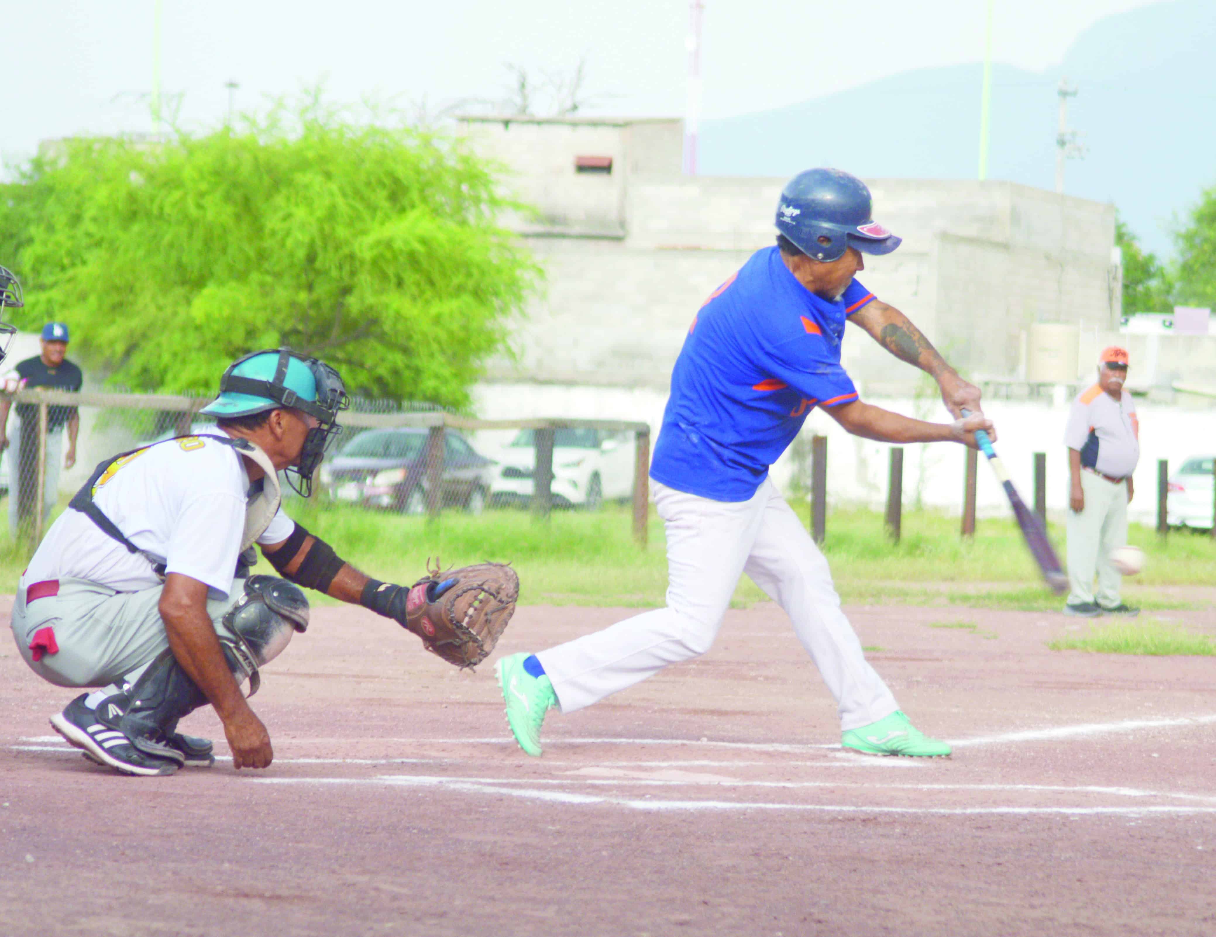 Tigres del Oriente vencen a Lobos: Miguel V&aacute;zquez brilla en el juego