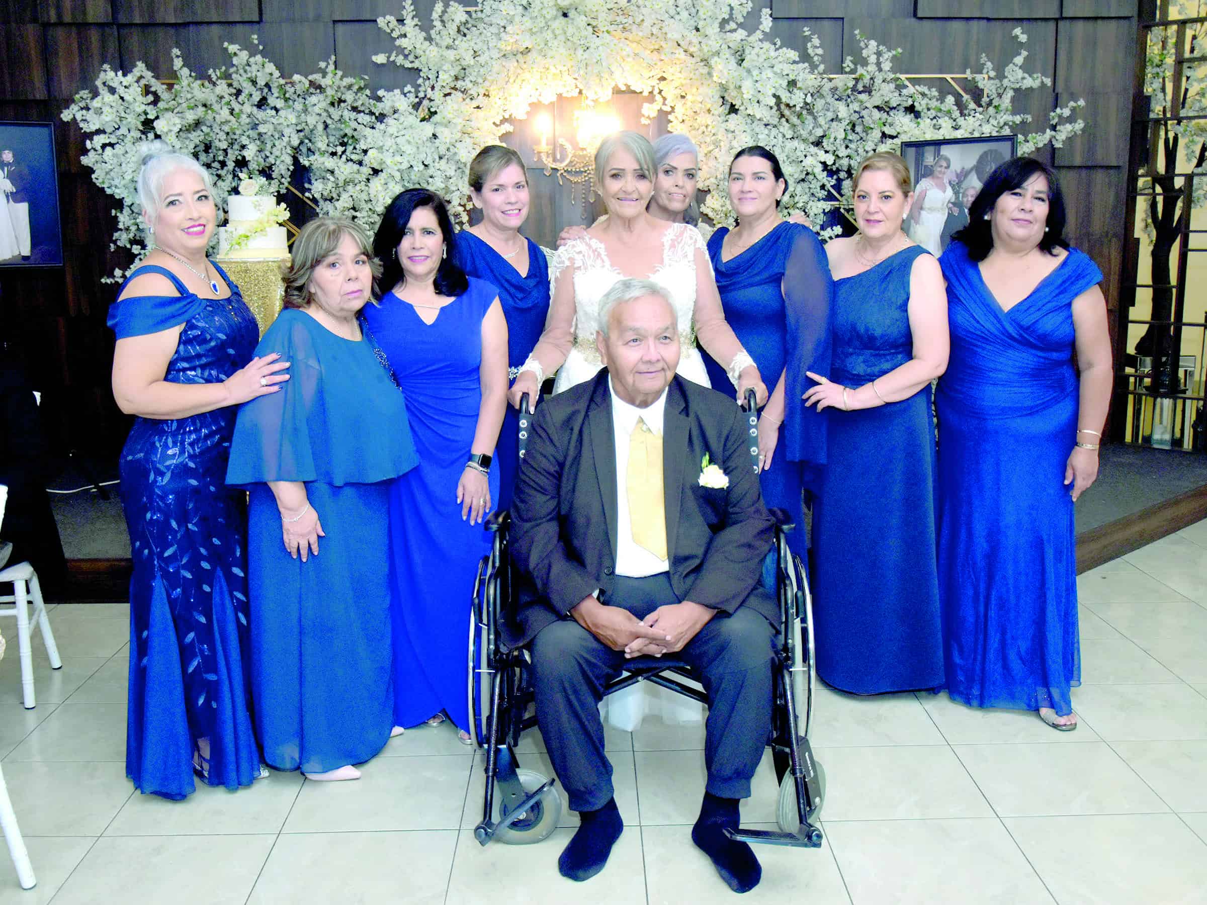 Mar&iacute;a Victoria Cortez y Reynaldo L&oacute;pez celebran 50 a&ntilde;os de matrimonio
