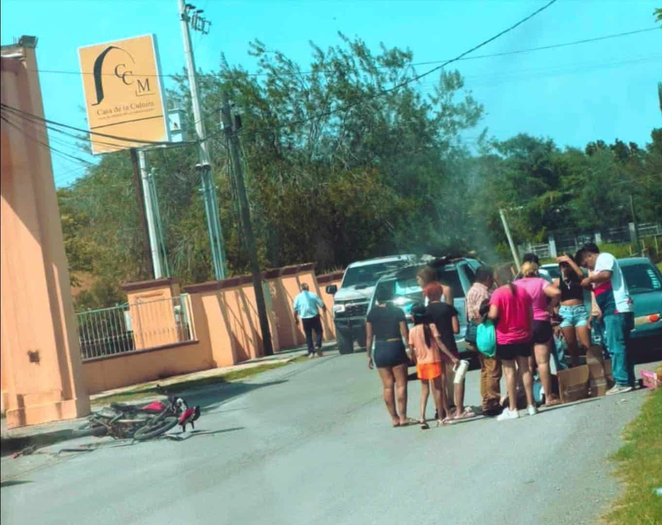 Choca auto con moto y deja un lesionado Choca auto con moto y deja un lesionado