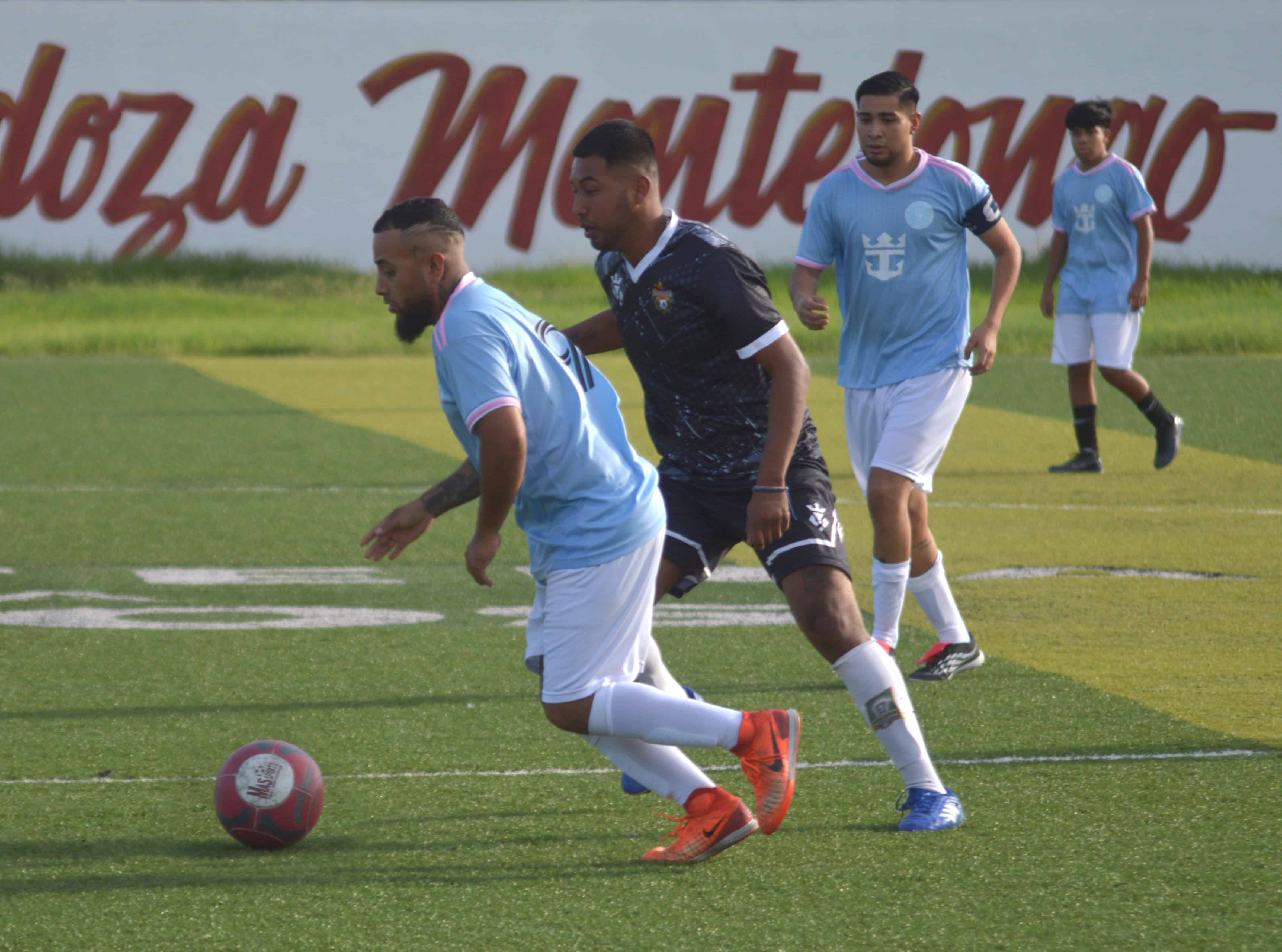 Los Compadres golean 12-4 a Atl&eacute;tico Industrial en la &uacute;ltima jornada de la categor&iacute;a Especial