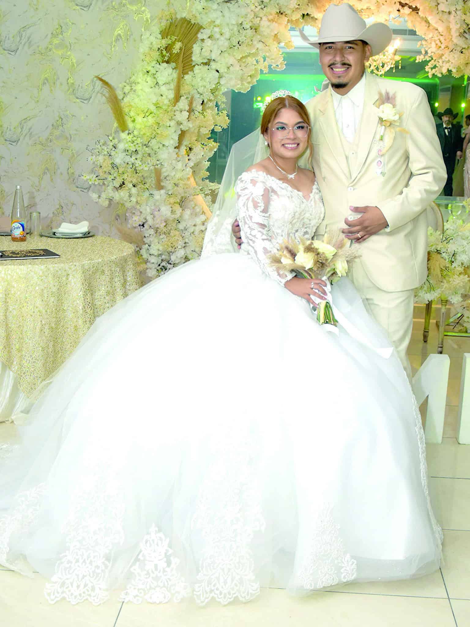 Emotiva ceremonia de matrimonio de Beyra Vel&aacute;zquez y &Aacute;ngel Mor&oacute;n