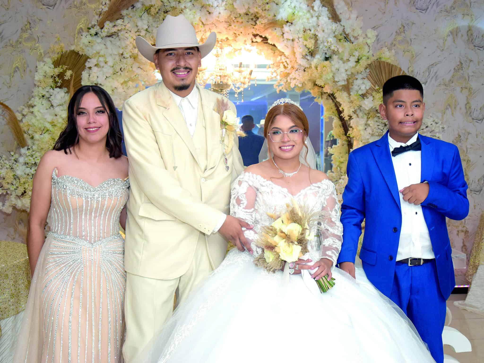 Emotiva ceremonia de matrimonio de Beyra Vel&aacute;zquez y &Aacute;ngel Mor&oacute;n