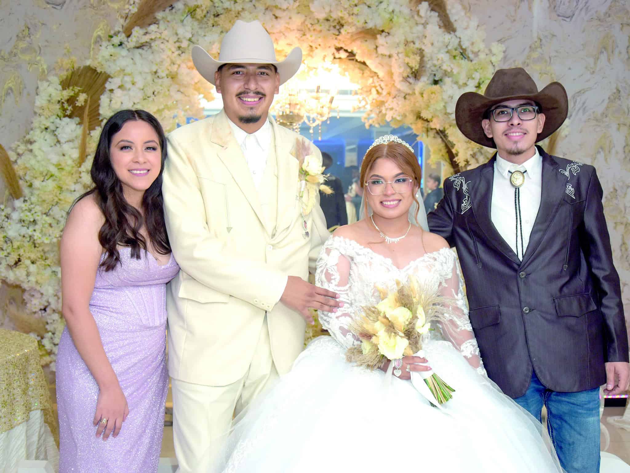 Emotiva ceremonia de matrimonio de Beyra Vel&aacute;zquez y &Aacute;ngel Mor&oacute;n