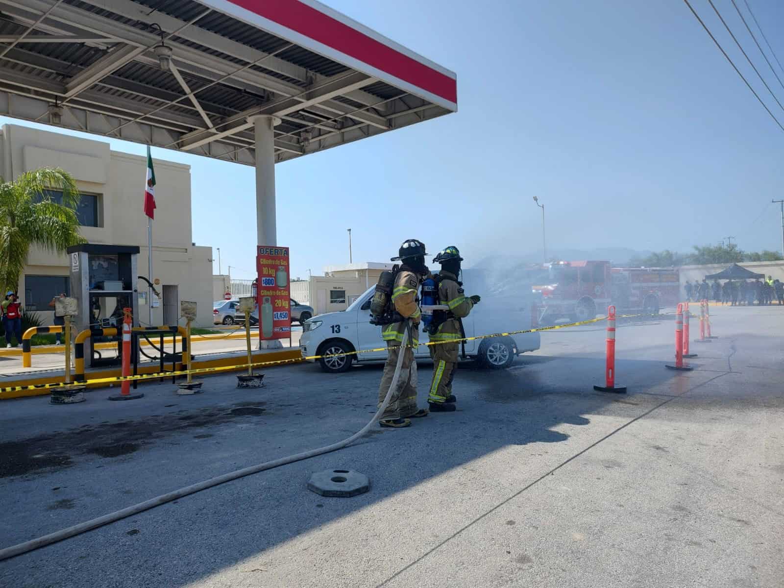 Gasera simula incendio con fuga y herido en ejercicio de Protección Civil Gasera simula incendio con fuga y herido en ejercicio de Protección Civil