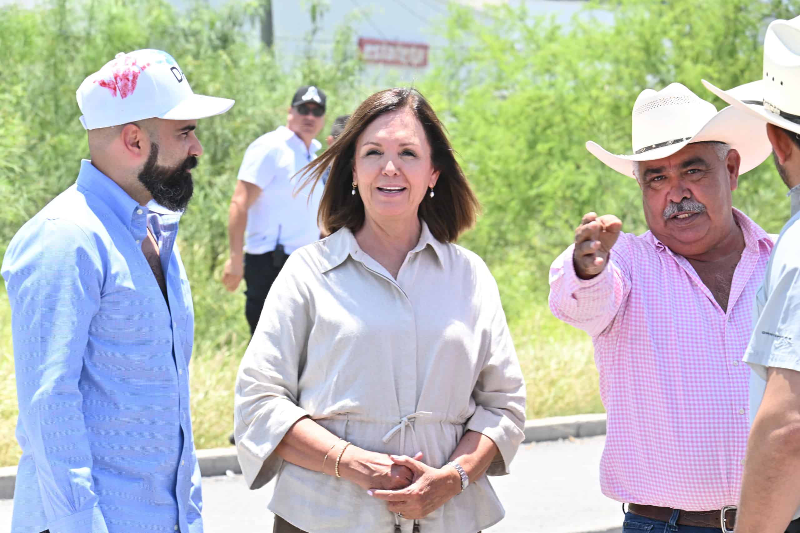 Sari Pérez Cantú supervisa obras de rehabilitación en Frontera